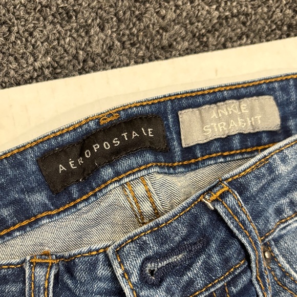Floral Embroidered Blue Jeans (Aeropostale) Size 2 - Picture 2 of 10